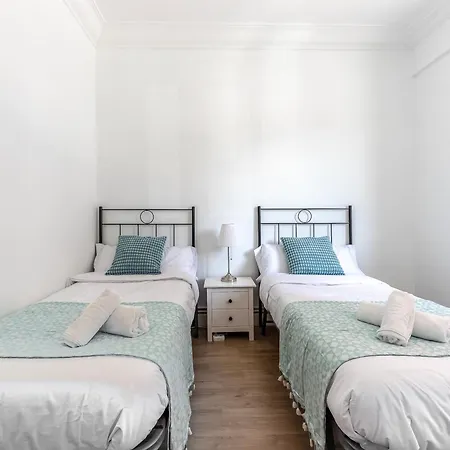 Urban & Cozy In Apartment *